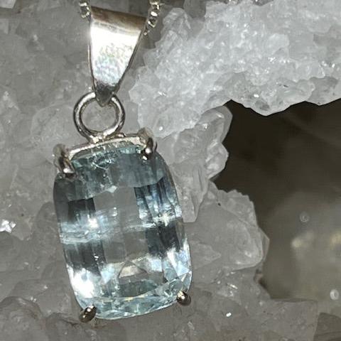 Blue Beryl Pendant Grade A Silver mount