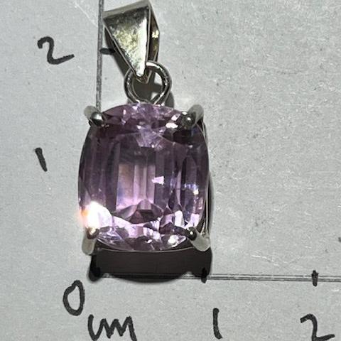 Kunzite Pendant (Silver Setting)