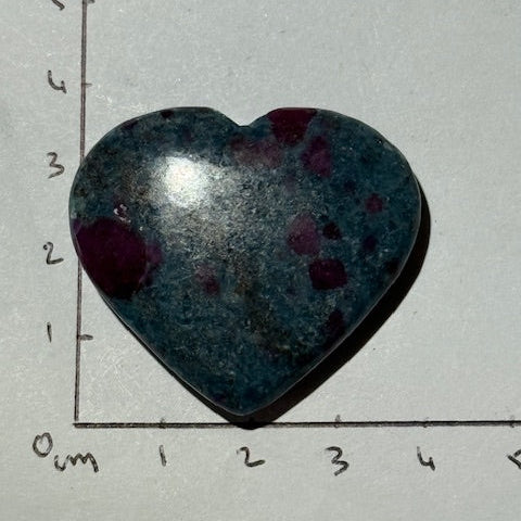 Coeur Rubis sur Cyanite