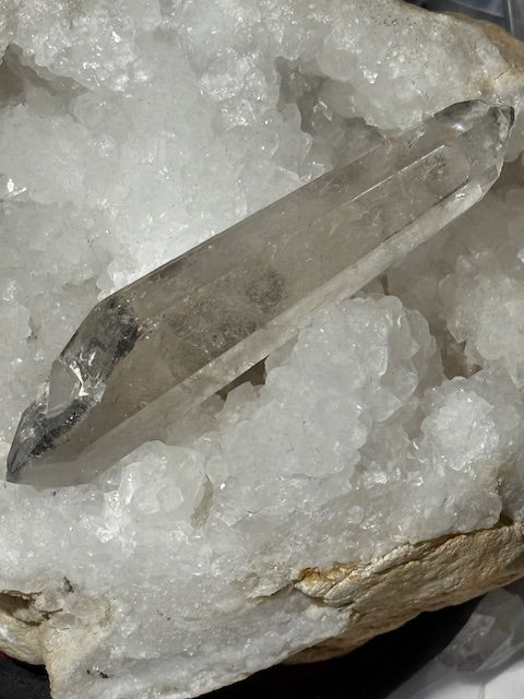 Quartz avec Inclusions  ET/extra-terminaison & Pont (Pénétrateur ouEnfant intérieur) Rare