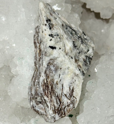 Astrophyllite oasis de cristal 