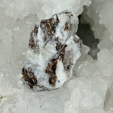 Astrophyllite oasis de cristal 