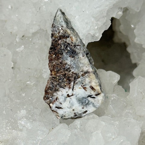 Astrophyllite oasis de cristal 