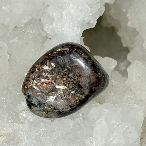 Astrophyllite oasis de cristal 