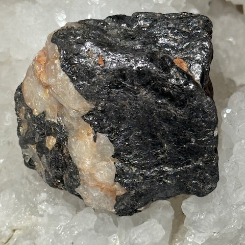Tantalite avec Albite
