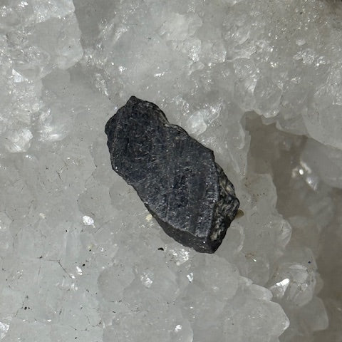 Tantalite avec Albite  oasis de cristal 