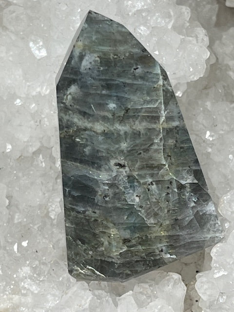 Pointe Labradorite Grade Extra