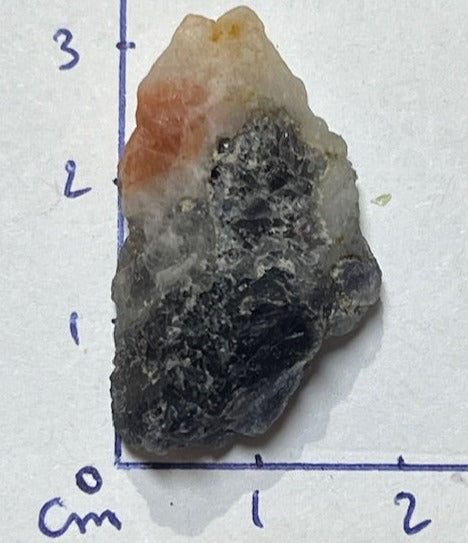 Iolite sur Pierre de Soleil et Quartz 