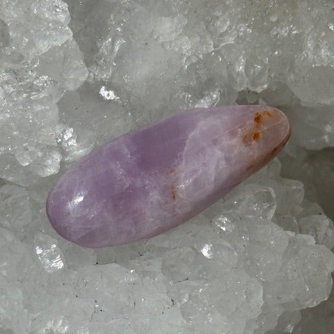 Kunzite oasis de cristal
