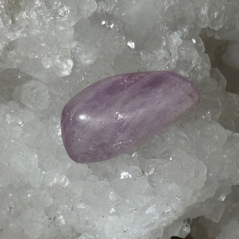 Kunzite oasis de cristal