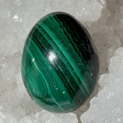 oeuf Malachite oasis de cristal 
