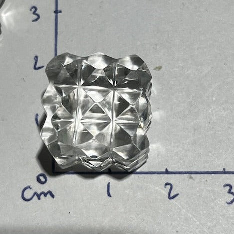 Cube d'énergie à 54 pyramides