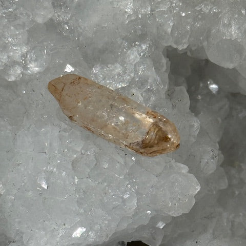Quartz Doré Enhydro (Quartz de pétrole)