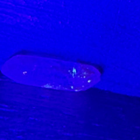 Quartz Doré Enhydro (Quartz de pétrole)