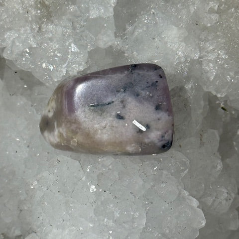 HACKMANITE (Sodalite Rouge)