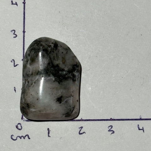 HACKMANITE (Sodalite Rouge)