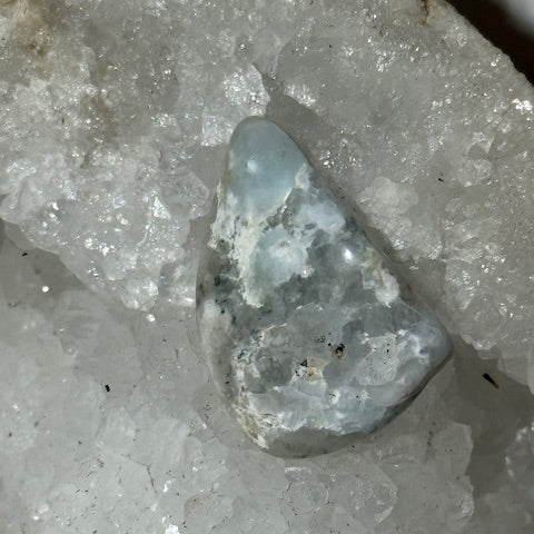 HACKMANITE (Sodalite Rouge)