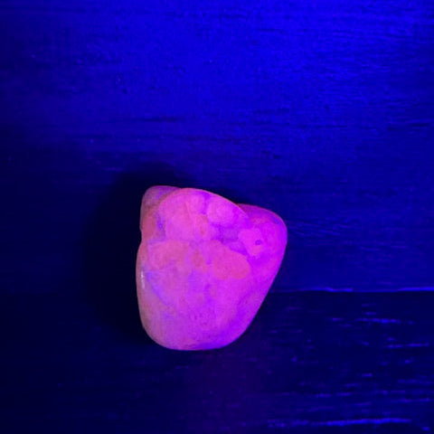 HACKMANITE (Sodalite Rouge)