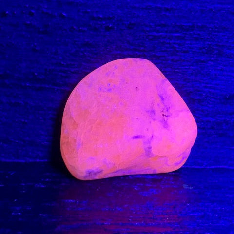 HACKMANITE (Sodalite Rouge)