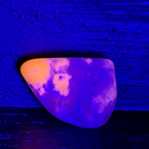 HACKMANITE (Sodalite Rouge)