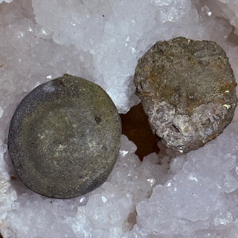 Pinas (Isis & Osiris)