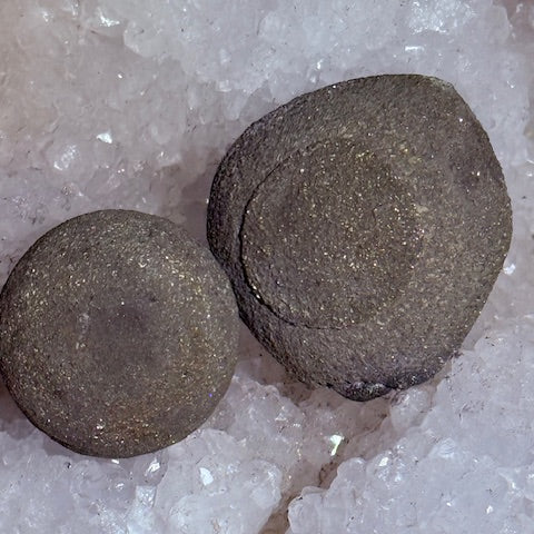 Pinas (Isis & Osiris)