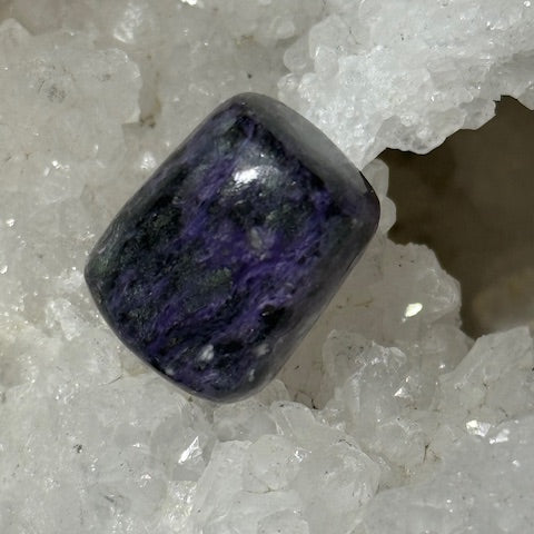 Charoïte oasis de cristal 