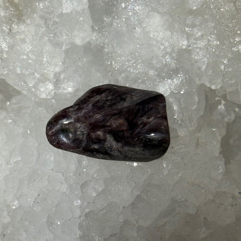 Charoïte oasis de cristal 