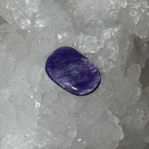 Charoïte oasis de cristal 