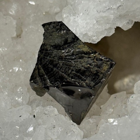 Shungite Elite Cristallisée OASIS DE CRISTAL 