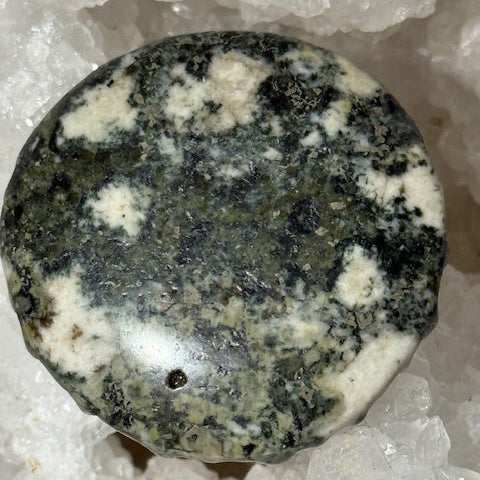 Homme vert en Pierre bleue des monts Preseli