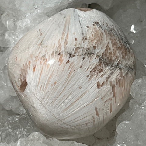 Scolécite avec Stilbite Oasis de Cristal