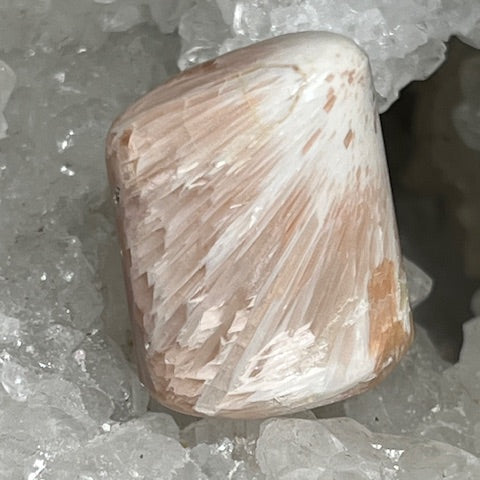 Scolécite avec Stilbite Oasis de Cristal