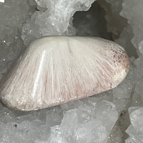 Scolécite avec Stilbite Oasis de Cristal