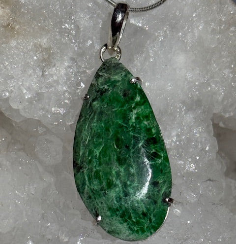 Pendentif Maw Sit Sit