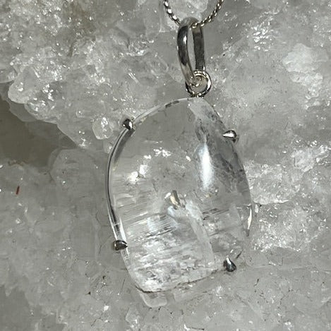 Pendentif Pétalite Grade A (Monture Argent)