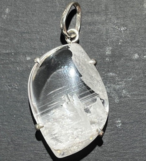 Pendentif Pétalite Grade A (Monture Argent)