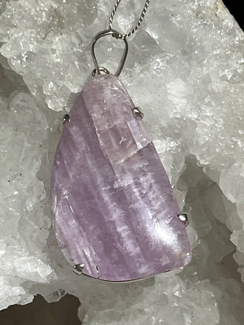 Kunzite Pendant (Silver Setting)