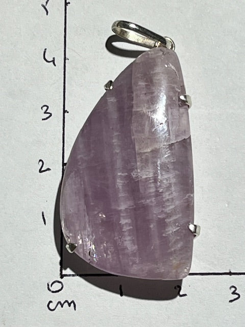 Kunzite Pendant (Silver Setting)