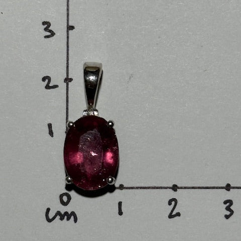 Pendentif Rubellite Foncée(Tourmaline Rouge)(Monture Argent)