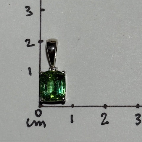 Pendentif Tourmaline Verte ( Verdélite) (Monture Argent)