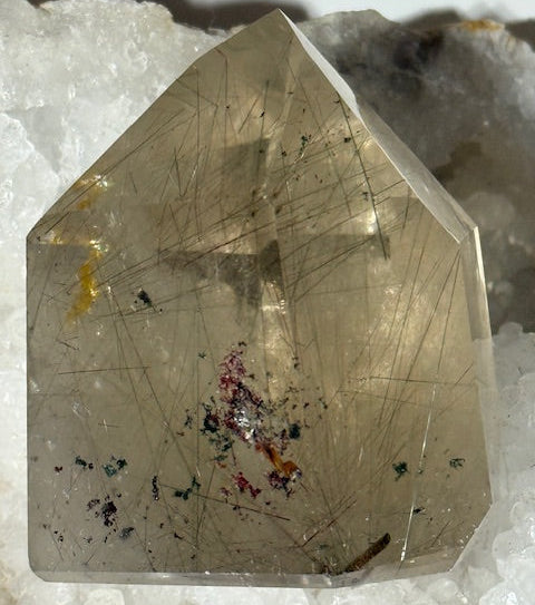 Pointe Citrine Naturelle avec Rutilé Doré et Chlorite