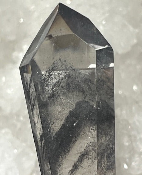 Quartz Fantôme noir ( Biterminé)