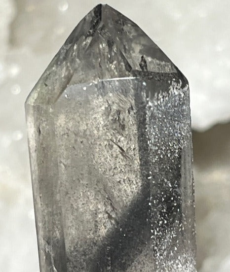 Quartz Fantôme noir ( Biterminé)