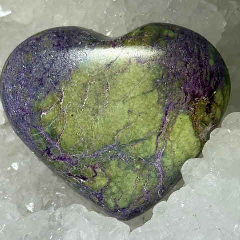 Coeur Stichtite avec Serpentine
