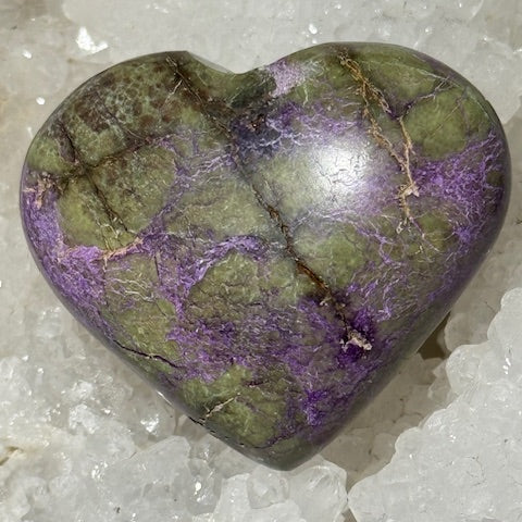 Coeur Stichtite avec Serpentine