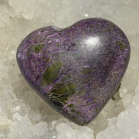 Coeur Stichtite avec Serpentine