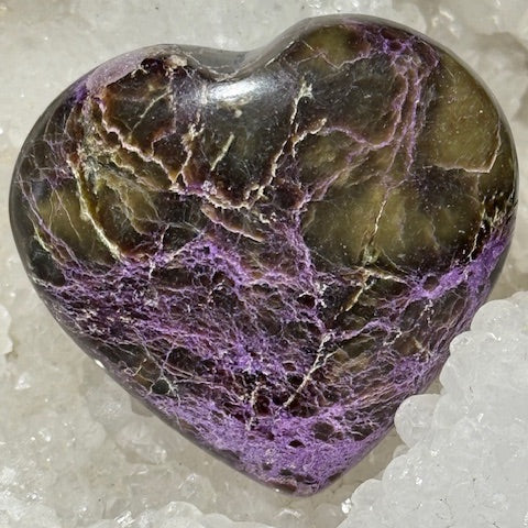 Coeur Stichtite avec Serpentine