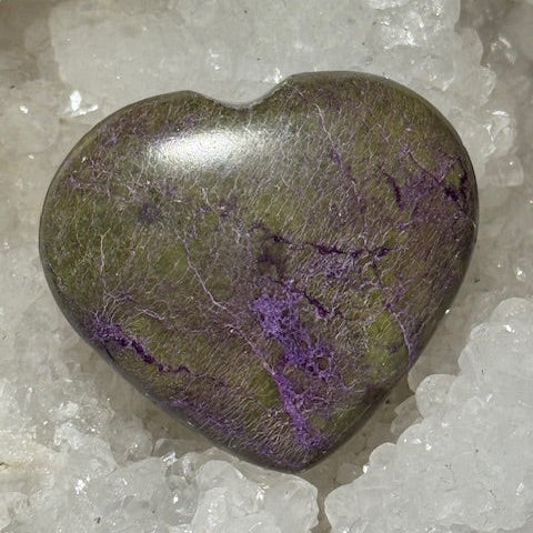 Coeur Stichtite avec Serpentine