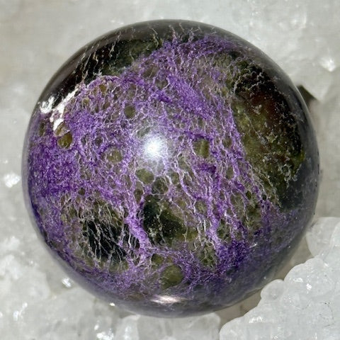 Sphère Stichtite avec Serpentine